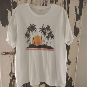 XL PALM TREES AND SUNSET SHORT SLEEVED TEE BY OLD NAVY